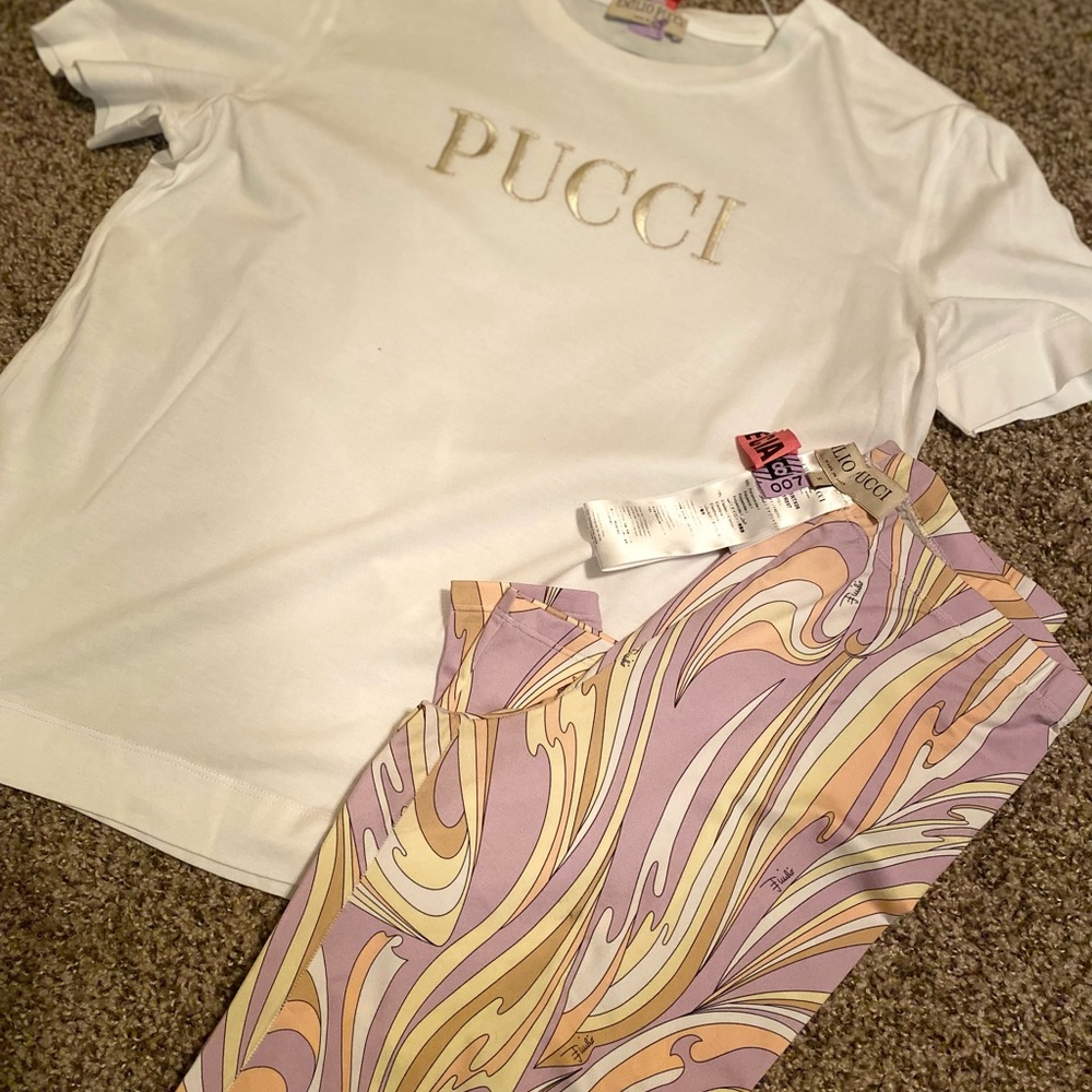 Emilio Pucci White Tee and Pastel Leggings Set - Picture 4 of 6